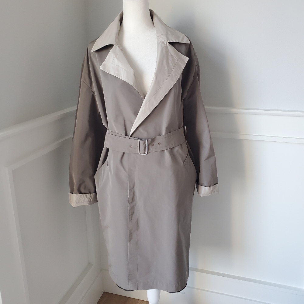Max Mara White tag Trench Coat Reversible Size 8.